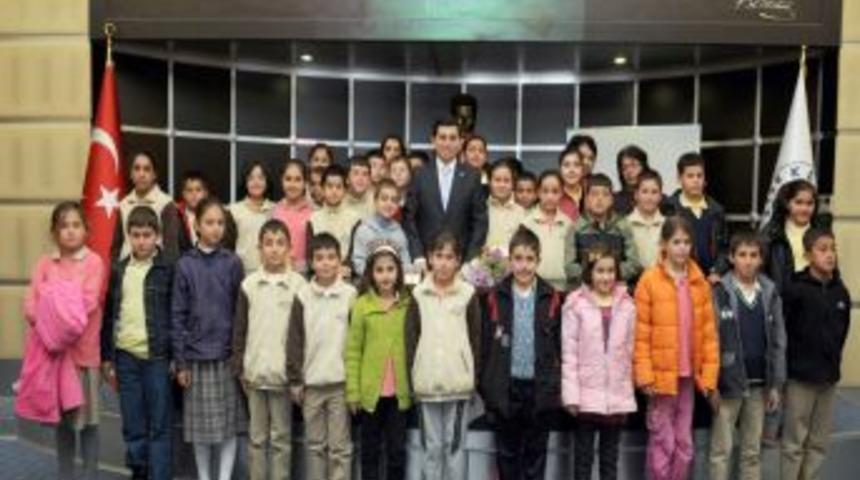 Kepez Belediyesi Tiyatrosu, &ccedil;ocuklar i&ccedil;in &uuml;cretsiz oyun sergileyecek