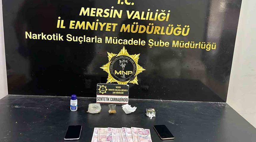 Yakalanan 2 uyuşturucu taciri tutuklandı