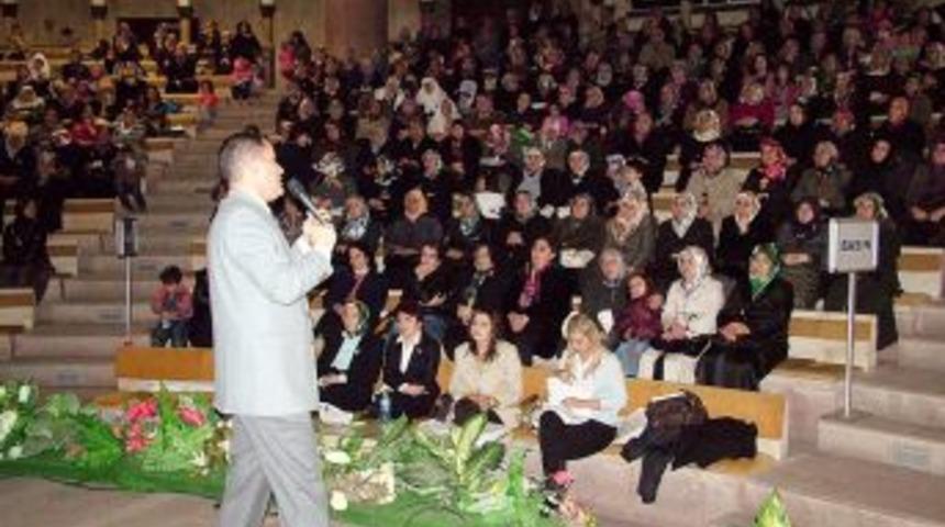 Bayanlar sağlık konusunda bilgilendirildi