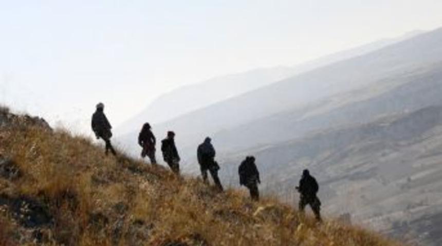 Fotoğraf&ccedil;ılar, Paşabağları'nın zirvesine y&uuml;r&uuml;d&uuml;