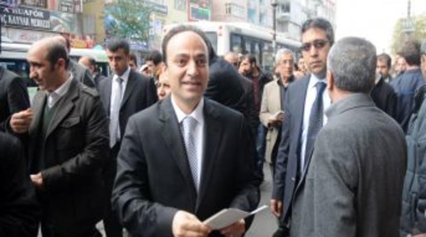 Ayna ve Baydemir, bildiri dağıttı