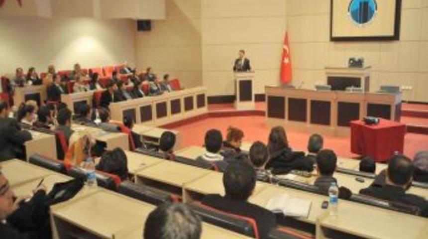 Başkan Tiryaki&rsquo;den Siyaset Akademisi &ouml;ğrencilerine değişim y&ouml;netimi dersi