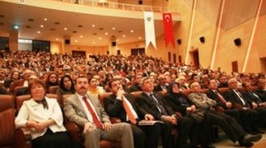 Başkan Karaosmanoğlu: Mutluluğun yolu sağlık