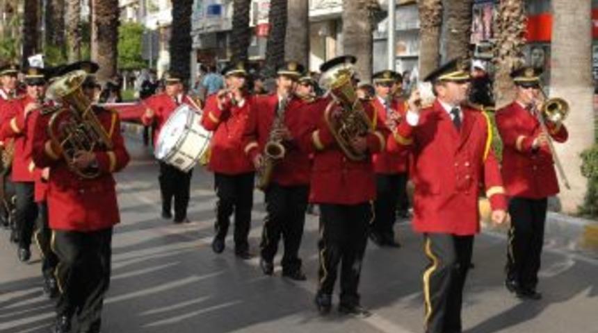 Belediye, bandosuna kadın m&uuml;zisyen aranıyor