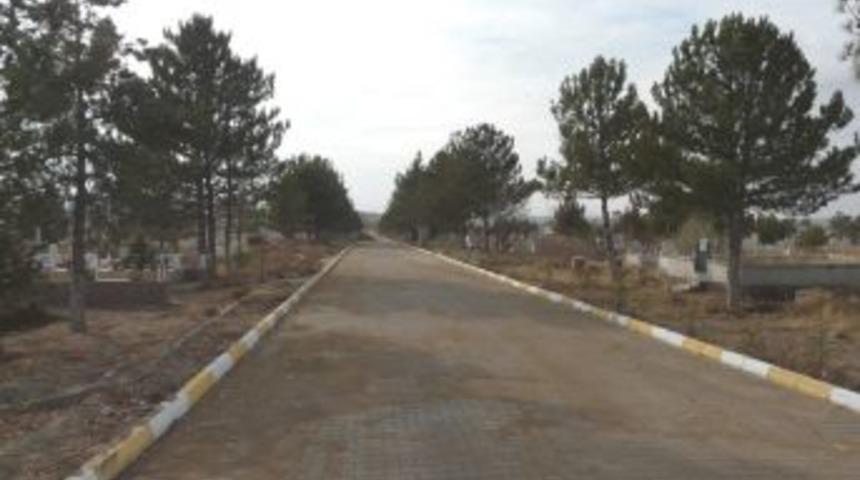 Boğazlıyan mezarlığında çevre düzenlemesi tamamlandı