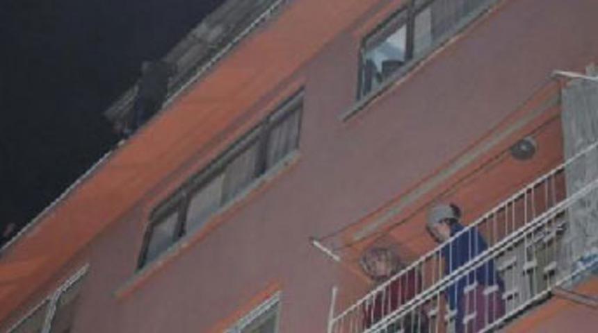 Sokakta yaşayan gen&ccedil;, intihara kalkıştı