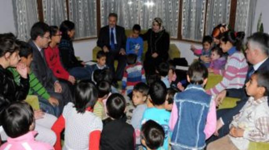 Vali Kahraman: Huzur, samimi bir g&ouml;n&uuml;l taşımayı gerektirir