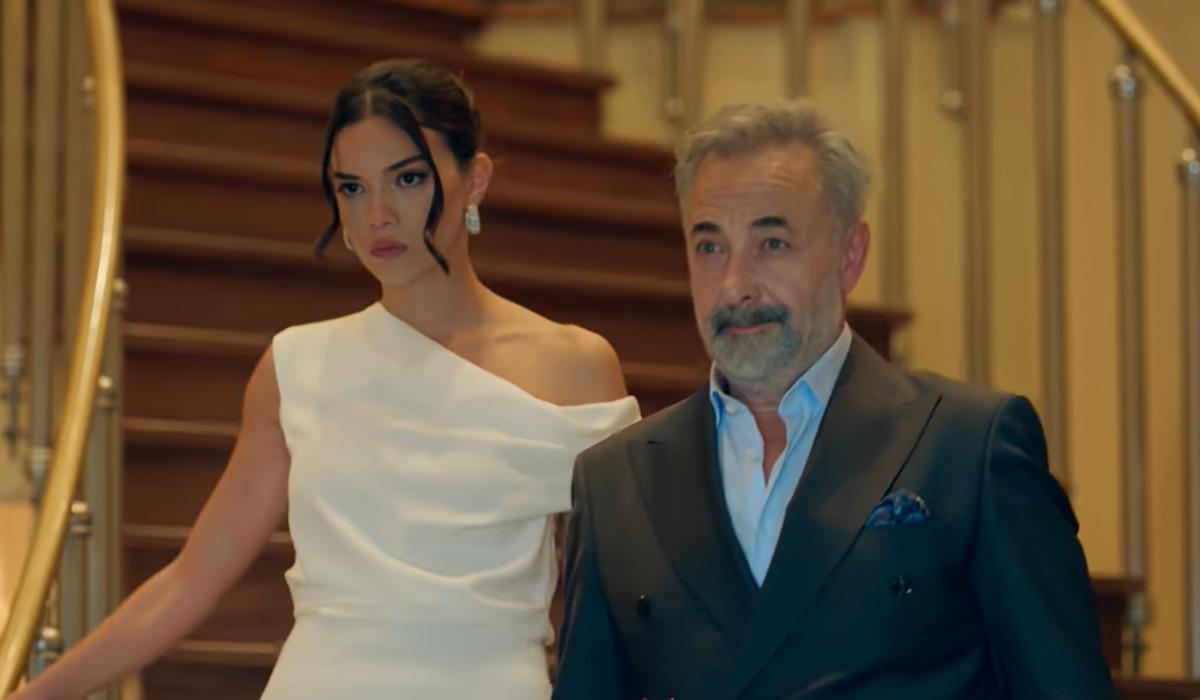 Daha yeni başladı ama tartışma yarattı! Başkalarının Hayatı dizisi çalıntı mı? Usta senarist kendini tutamadı 2
