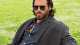 Can Yaman son görüntüsüyle şaşırttı! Görenler tanıyamıyor