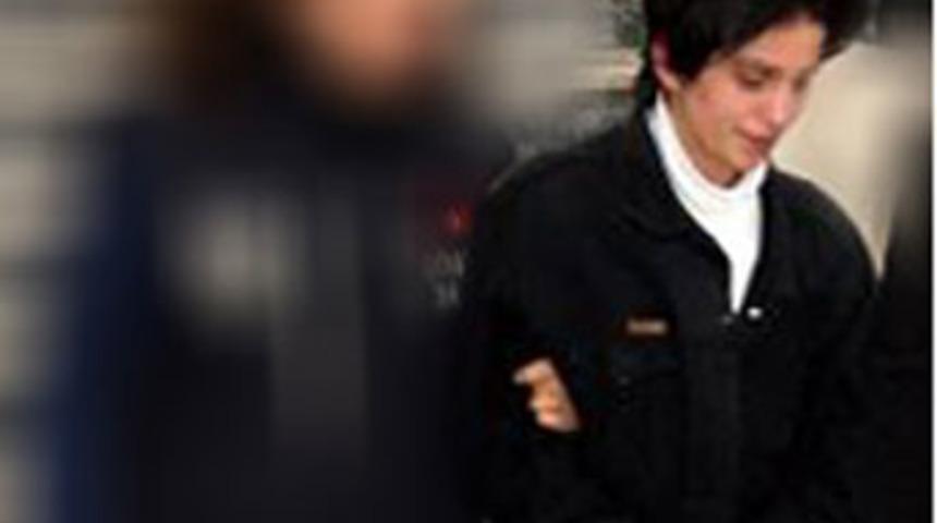 Kadın m&uuml;şteri taksiciyi gasp etti