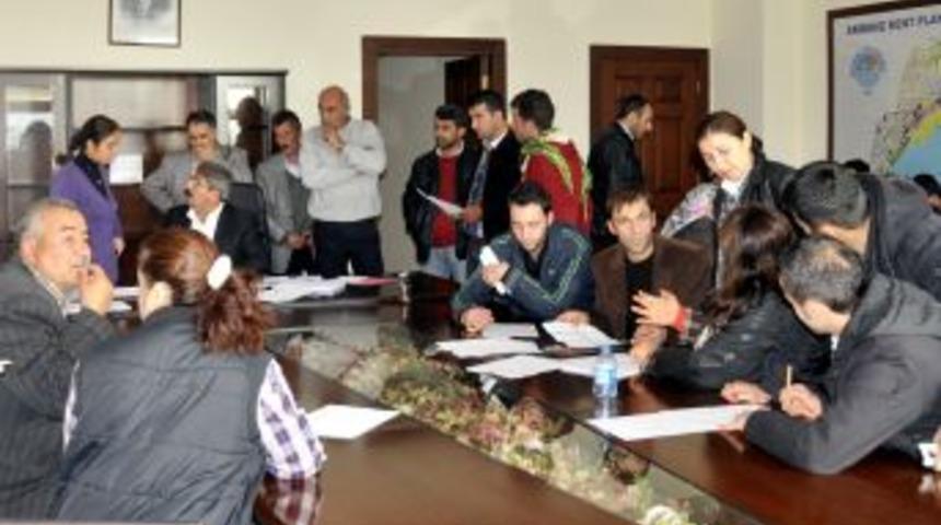 Akdeniz Belediyesi depremzedelere kucak a&ccedil;tı