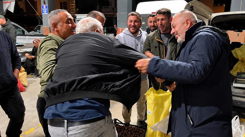 G&ouml;ren kavga var sanıyor 'Her hafta milyonlarca lira para giriyor'