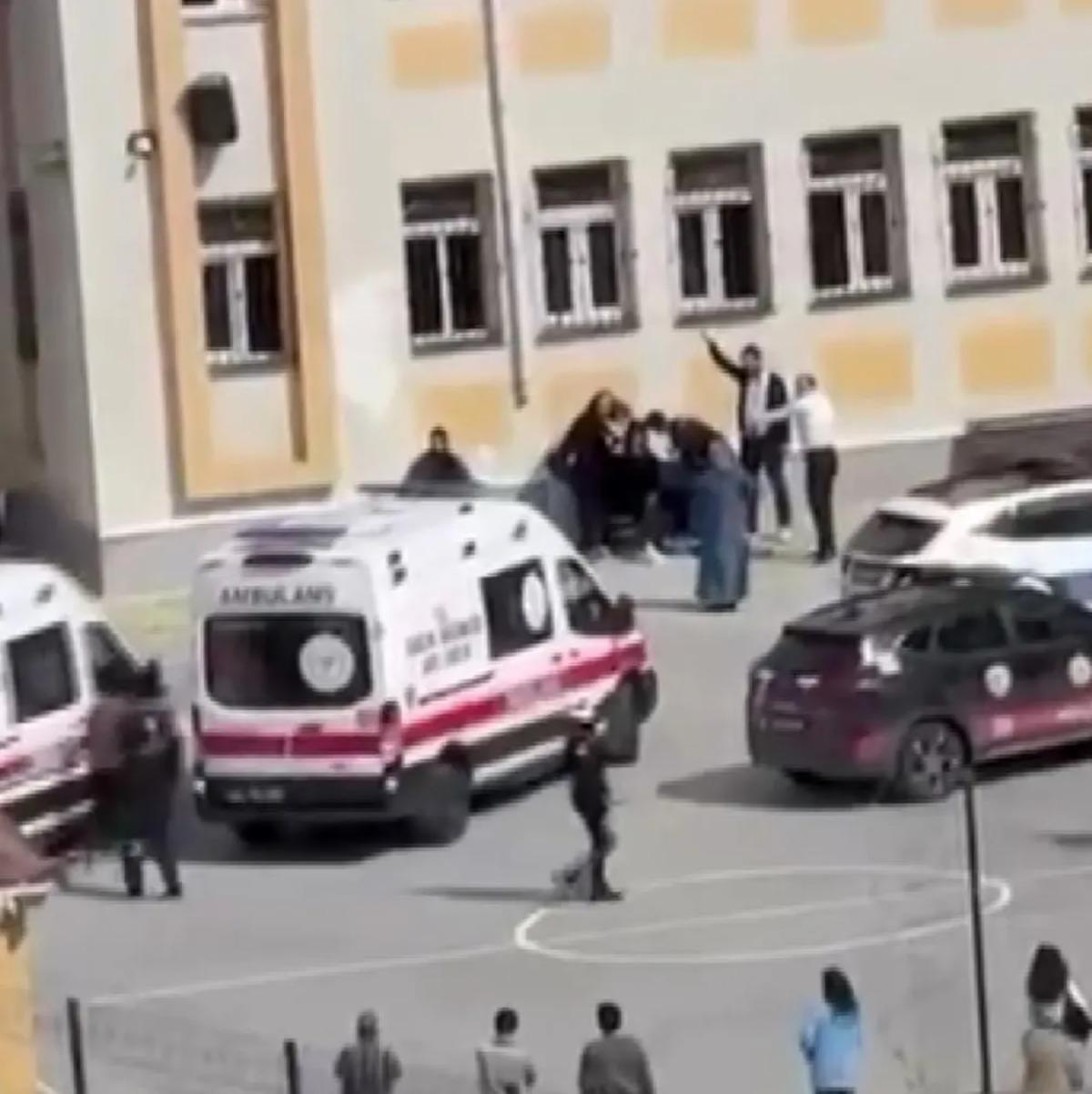 Son saldırıdan sonra sipariş verildi: İstanbul da okullarda yeni güvenlik adımı! 4