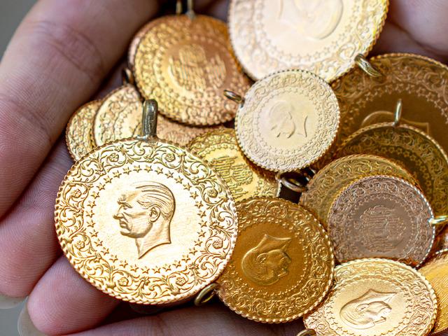 Altın fiyatları ne kadar oldu, d&uuml;şt&uuml; m&uuml; arttı mı? 8 Ekim 2026 gram, &ccedil;eyrek, Cumhuriyet altını