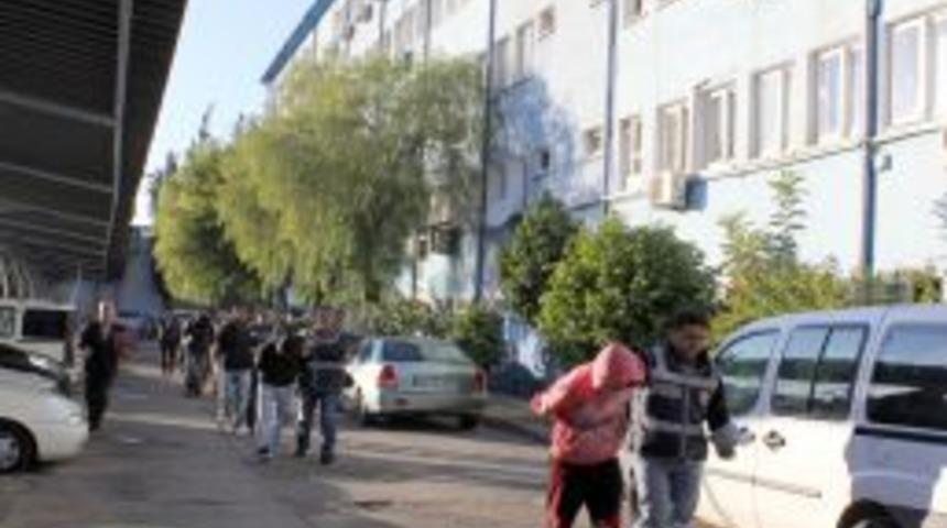 Cinsel istismar iddiasıyla g&ouml;z altına alınan 9 zanlı, adliyeye sevk edildi