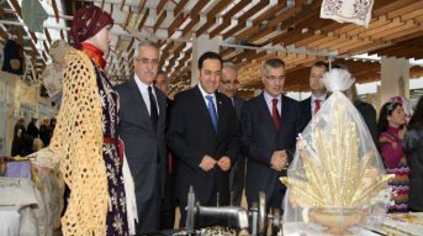 Ge&ccedil;mişin motifleri gelecekle buluştu