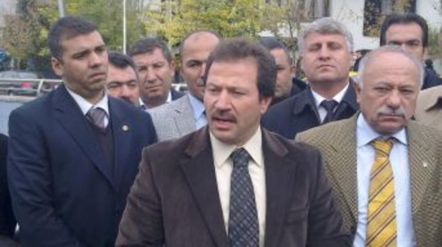 Kuğulupark Kavşağı krizi &ccedil;&ouml;z&uuml;ld&uuml;