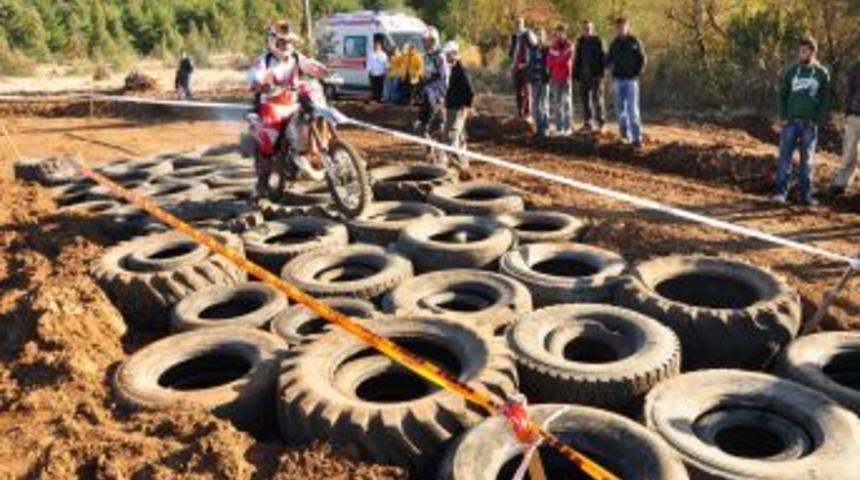 T&uuml;rkiye Enduro Şampiyonasında korkular kazalar yaşandı