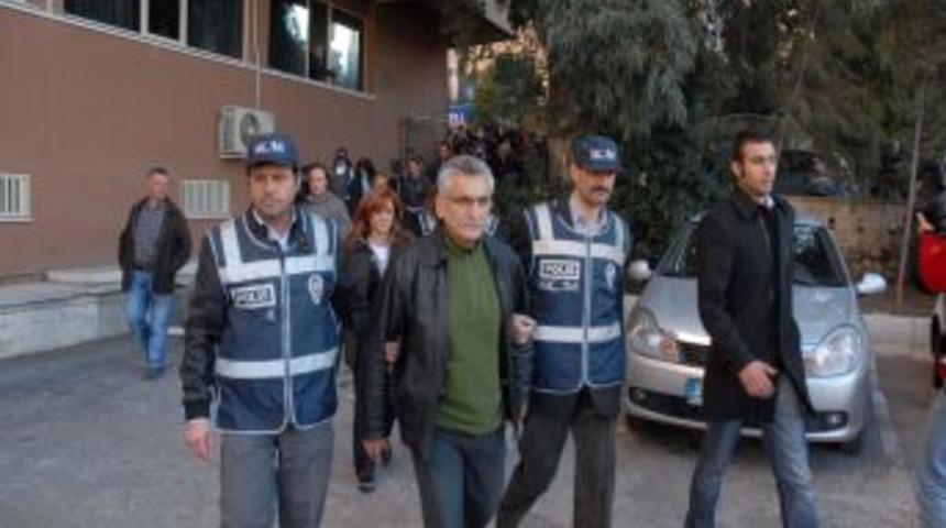 İzmir B&uuml;y&uuml;kşehir operasyonunda serbest kalanlara tutuklama kararı