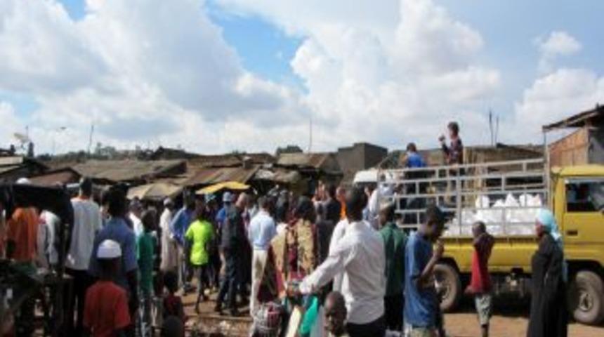 Sağlık mensupları Uganda'dan mutlu d&ouml;nd&uuml;