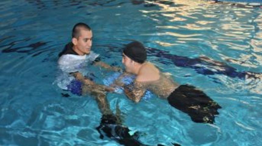 Engelliler dalış keyfi yaşadı