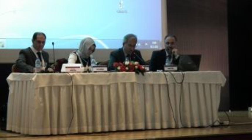 Eğitimciler, eğitim politikalarını masaya yatırdı