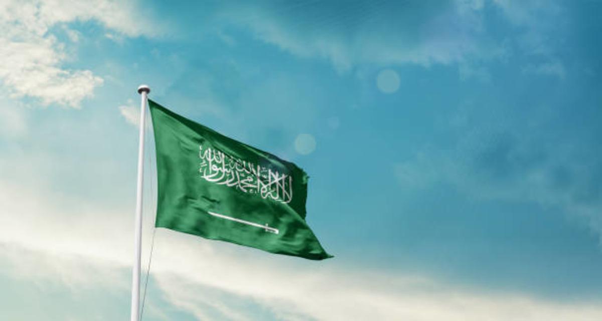 Savaşın ortasındaki Riyad da can kaybı y&uuml;kseldi! Husilerden Suudi Arabistan a f&uuml;ze yağmuru 3