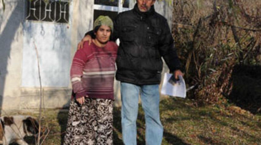 &Ccedil;ocukları doğduğu g&uuml;n ellerinden alındı