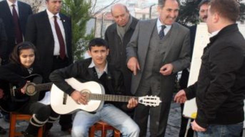 G&uuml;nay: T&uuml;rkiye'yi b&uuml;t&uuml;n alanlarda d&uuml;nyada ilk 10 arasına sokmaya &ccedil;alışıyoruz