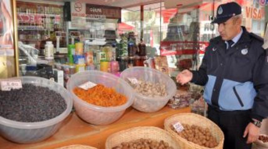 G&ouml;lbaşı'nda kuruyemiş&ccedil;iler denetlendi