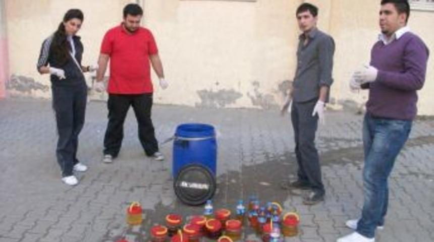 &Uuml;niversite &ouml;ğrencileri atık yağ d&ouml;n&uuml;ş&uuml;m projesinde g&ouml;rev aldı