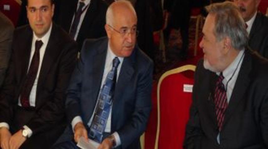 Çiçek: Cumhuriyet Osmanlı'nın alternatifi yada antitezi değildir