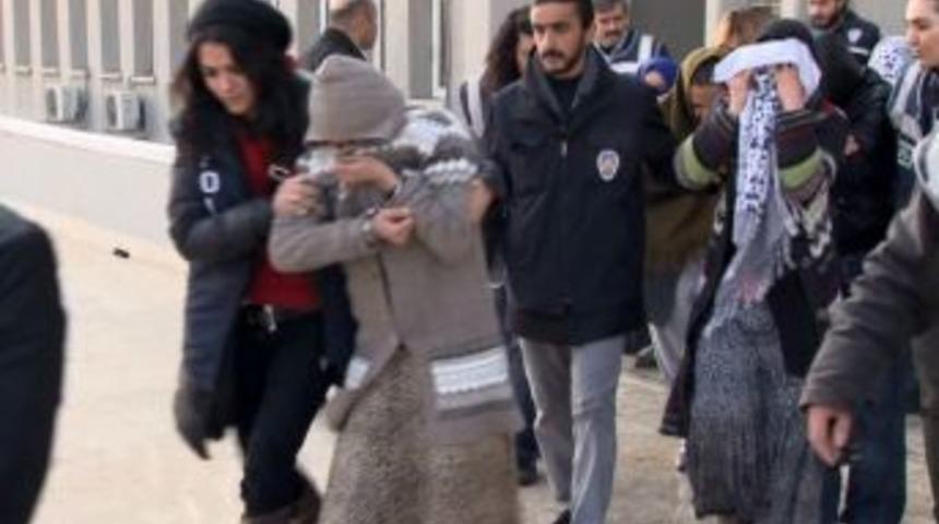Hırsızlık &ccedil;etesinin, trasferli ve başlık paralı organizasyonu şaşırttı