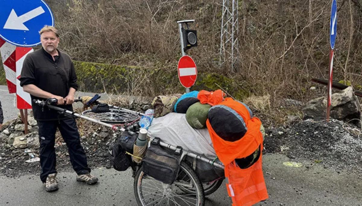 28 yıldır dünyayı yürüyerek dolaşıyor! Yolculuğunu bakın nerede bitirecek 2