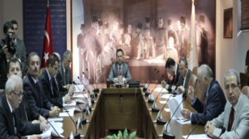 İş g&uuml;c&uuml; yetiştirmede 2012 kurs yılı olacak