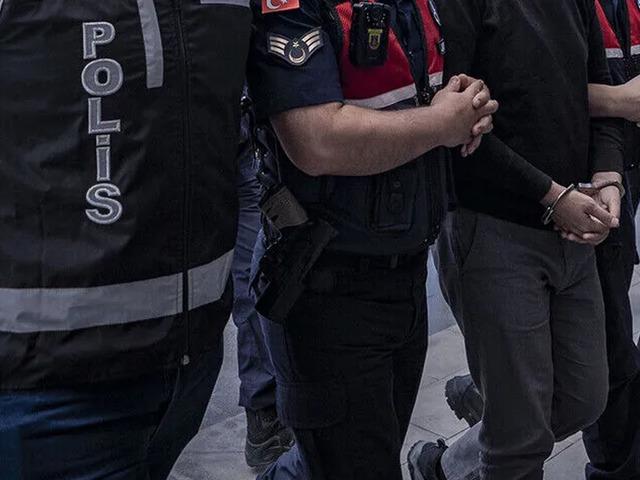 Bir belediyeye daha operasyon! G&ouml;zaltılar var