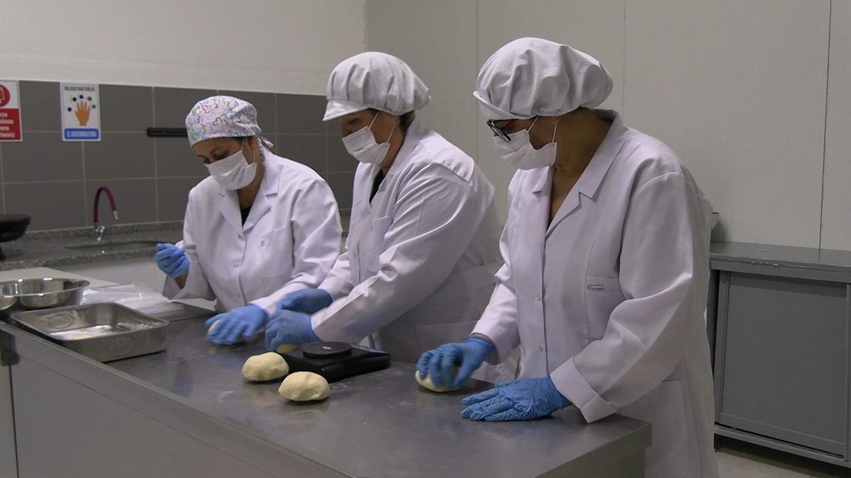 Yeğeninin sorusu hayatını değiştirdi: 6 kadınla kurdu, ge&ccedil;imlerini sağlıyorlar 2