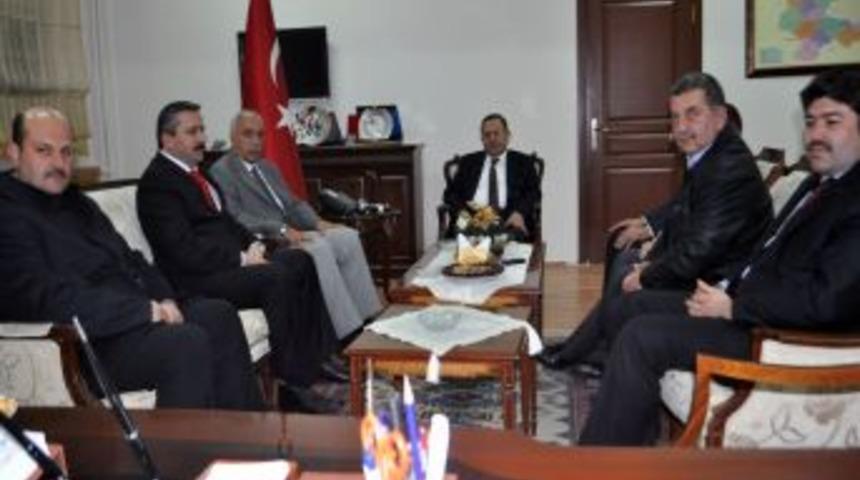 MAKİAD y&ouml;netimi Vali Ulvi Saran'ı ziyaret etti