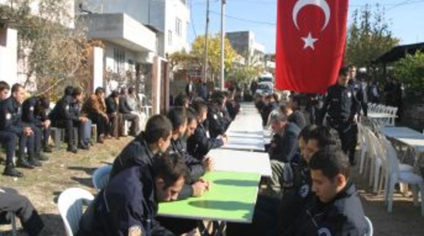 Şehit polis i&ccedil;in mevlit okutuldu