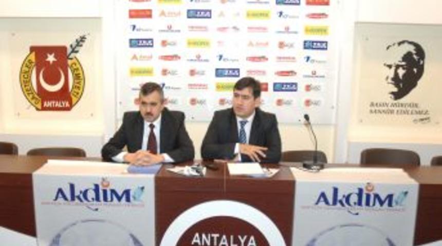 Demokratikleşme s&uuml;recine bir katkı da AKDİM&rsquo;den