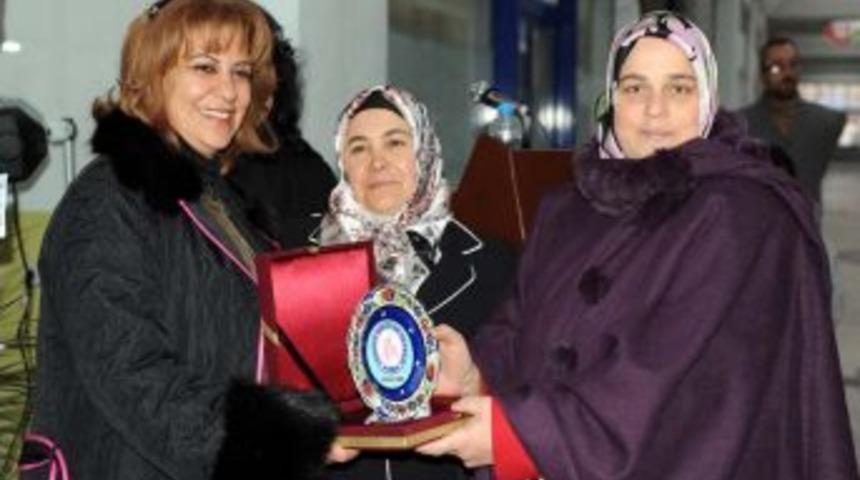 Tek kullanımlık terlik at&ouml;lyesi ve kursu a&ccedil;ıldı