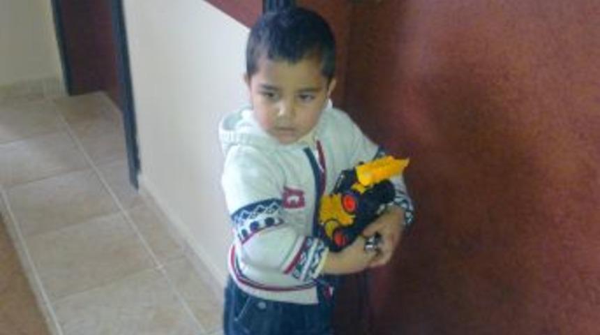 Depremin acısını memleketlerinden kilometrelerce uzakta unutmaya &ccedil;alışıyorlar