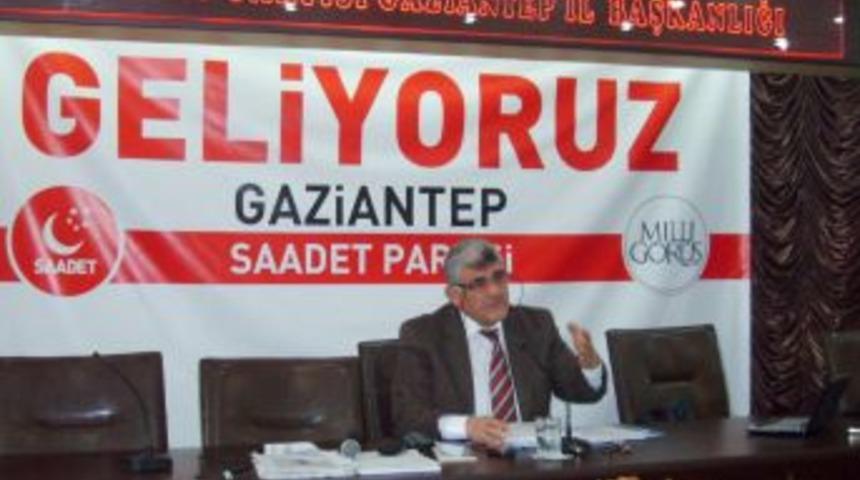 Saadet Partisi Gaziantep teşkilatı eğitimden ge&ccedil;ti