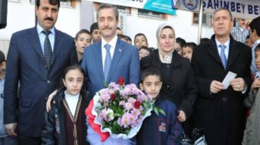 Şahinbey Belediyesinden okullara destek