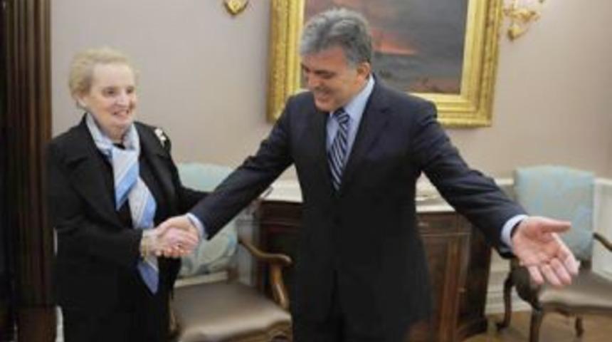 Cumhurbaşkanı G&uuml;l, Dış İlişkiler Konseyi heyetini kabul etti