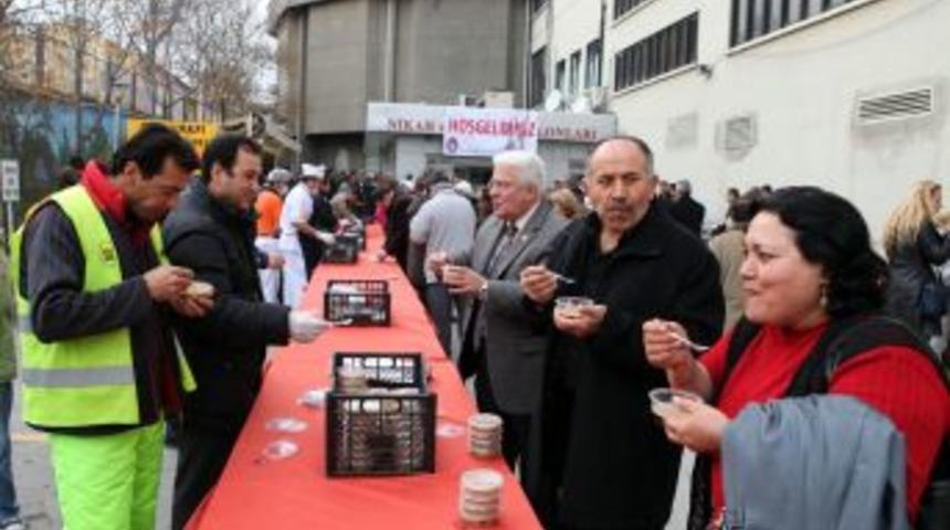 Yenimahalleli vatandaşlar, aşure etkinliğinde buluştu