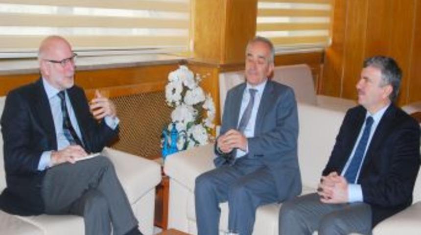 Norve&ccedil; B&uuml;y&uuml;kel&ccedil;isi Kanavin, B&uuml;y&uuml;kşehir Belediye Başkanı Aky&uuml;rk'i ziyaret etti