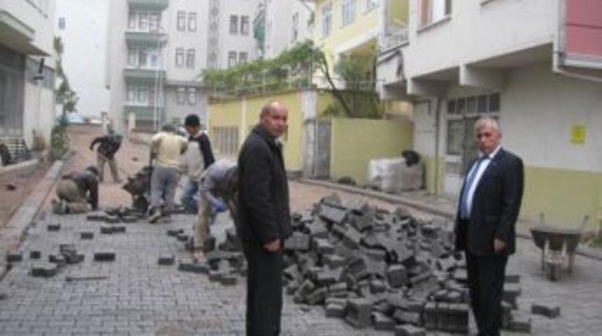 Niksar'da parke kaplama &ccedil;alışmaları