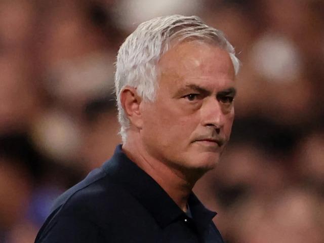 Jose Mourinho'dan T&uuml;rkiye Ligi i&ccedil;in flaş a&ccedil;ıklama! "Ondan &ouml;nceki hapse girdi"