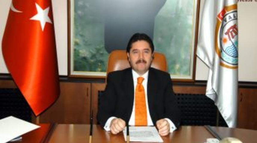 Depremzedeler Muğla'ya gelmeye başladı